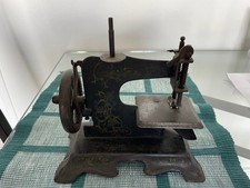Ancienne machine à coudre