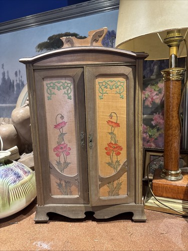 Ancienne armoire poupée - de,
