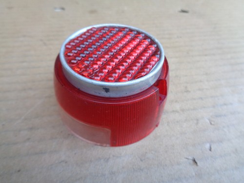 Cabochon feu rouge avec