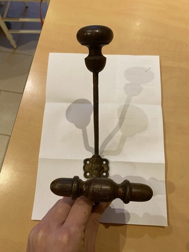 Ancien porte manteaux - , patère