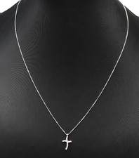 Chaîne Avec Pendentif Croix