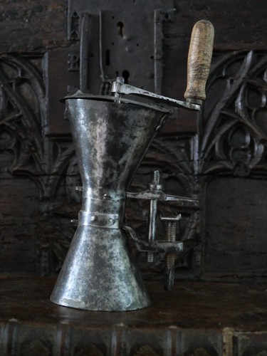 Iron sheet coffee - sheet, grinder