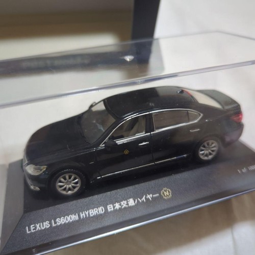 Post hobby lexus ls600hl - post, 1/43
