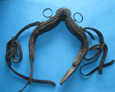 ancien collier de poitrine