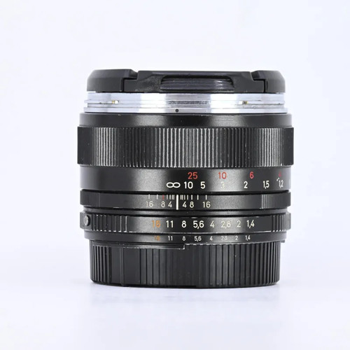 Zeiss planar 50mm 2 - planar,