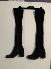 Cuissardes noires over knee