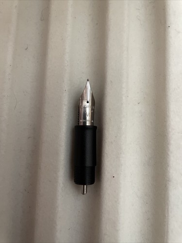 Section plume sheaffer made - plume,