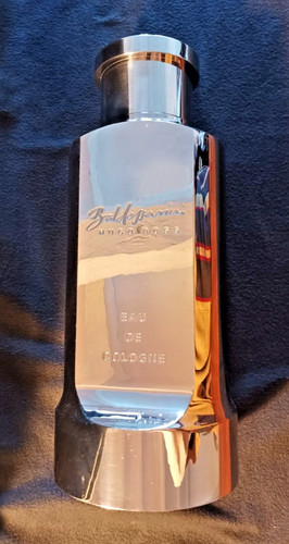 Factice géant hugo boss - géant,