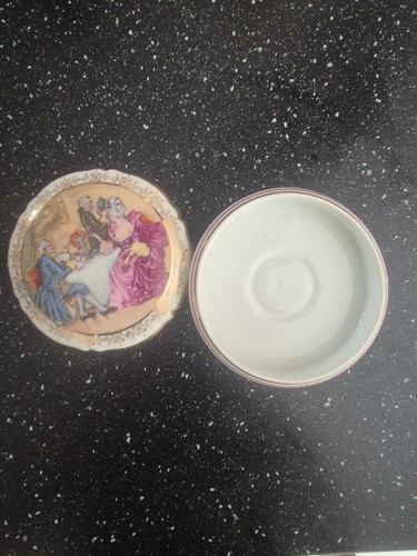 Bonbonnière boîte à - /,