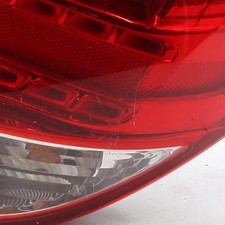 Feu arriere principal droit