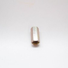 Pièce de raccordement du