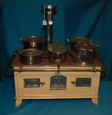 OLD LARGE DRGM COOKER + POT BATTERY. DOLL . BING MARKLIN