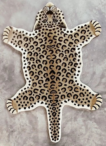 Tapis léopard 3x5 pieds fait