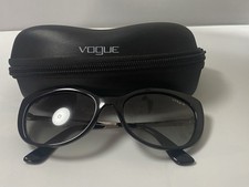 Magnifique lunettes de soleil Vogue sunglasses neuve