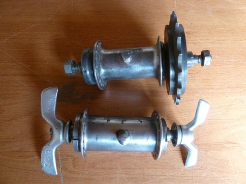 Ancien vélo moyeux peugeot - ancien,