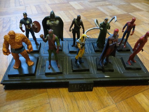 Lot figurines en plomb - en,