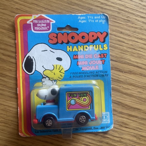 Snoopy handfuls fun - snoopy, n