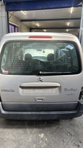 Malle hayon arriere citroen - arriere,