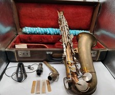 Vtg Cleveland Saxophone H.N. White Co. Cleveland Ohio With Accessories & Case 