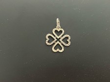 Pendentif Trèfle Cœurs