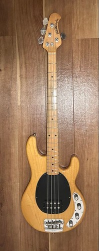 Music man stingray 4 - stingray, sr-4