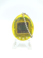 Tamagotchi Original P1/P2 Clear yellow Bandai 1997
