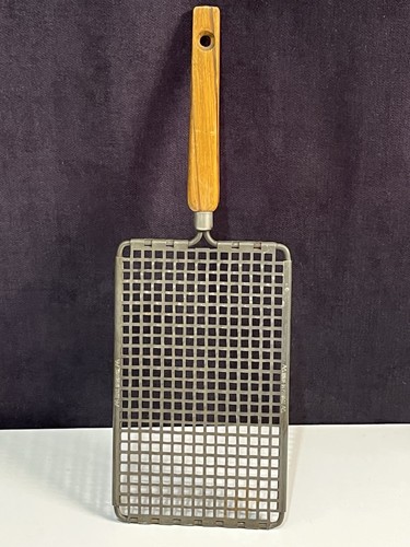 Grille ancienne peinture - ancienne,
