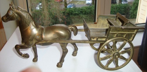 Cheval attelage avec - en,