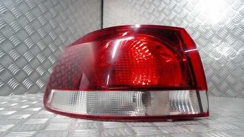 Feu arriere principal gauche