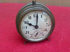 ANCIEN REVEIL TAPAGEUR (104)