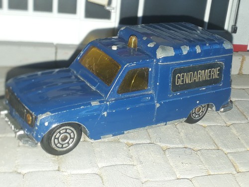 Renault r4l gendarmerie - r4l, f6