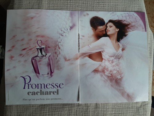 Publicité papier parfum - publicité,