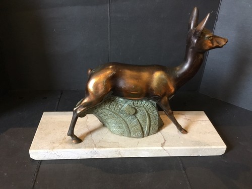 Biche regul art deco sur - biche,regul,art, deco,sur