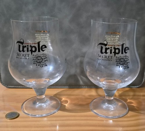 Lot grands verres à - de,