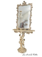 **Miroir élégant avec console sculpturale de style baroque**
