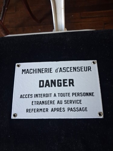 Plaque émaillée ancienne - , "