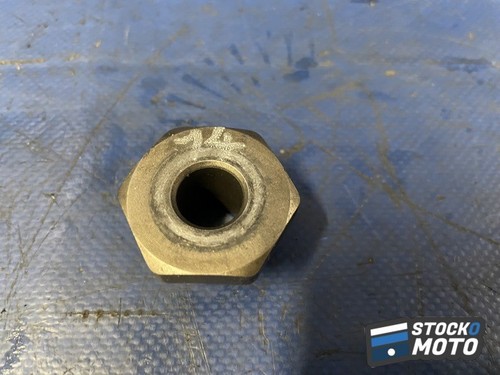 Pignon suzuki 650 - n°14,
