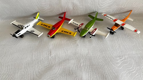 Lot avions matchbox - de,