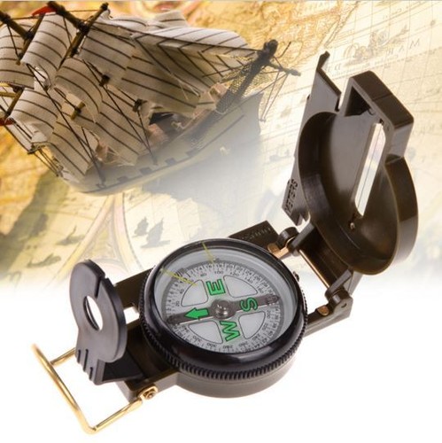 Boussole style militaire loupe - militaire,