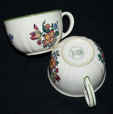 LOT 2 Anciennes tasses Thé
