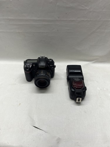 Nikon d200 dslr camera - nikon,