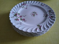 6 Assiettes plates, porcelaine