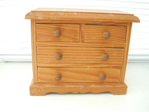 Petit meuble commode en pin - meuble,