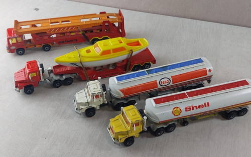 Lot anciens camions - lot,