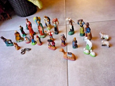 Lot anciens 25 santons creche