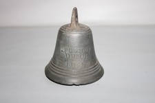 Ancienne cloche en bronze