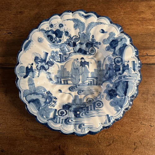 Plat creux polylobé - , en