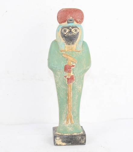 Statue pharaonique ancienne