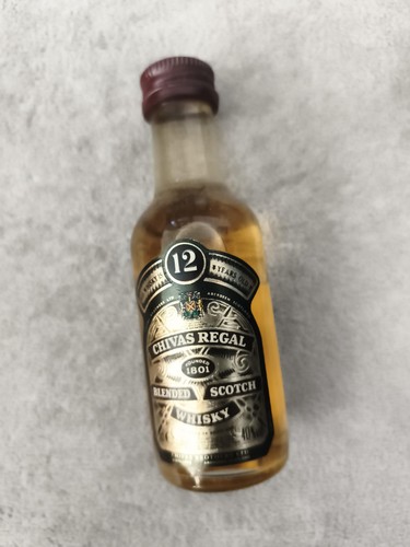 Miniature whisky chivas regal - miniature,