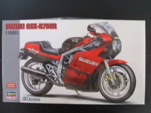 Maquette moto suzuki - moto, 1/12